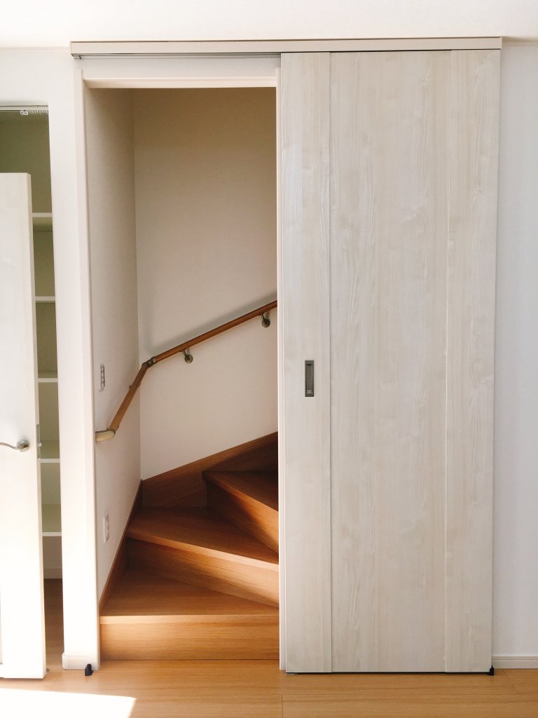 アウトセット引き戸｜静岡県（浜松市）のローコスト注文住宅なら子育て安心住宅