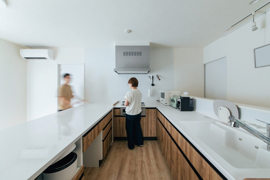 趣味の植物を素敵な部屋で育てることがとても楽しみです。