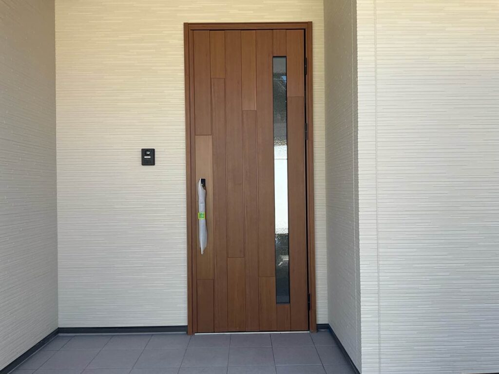 玄関ドアのデザイン