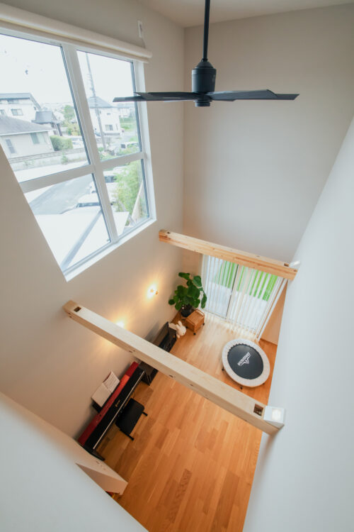 吹抜けのある家🏠開放感だけじゃない！メリットと知っておきたいポイントをご紹介